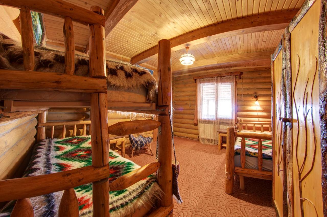 Hotel Gutsulia Bukovel Szoba fotó