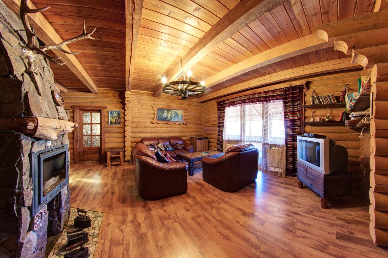 Hotel Gutsulia Bukovel Szoba fotó