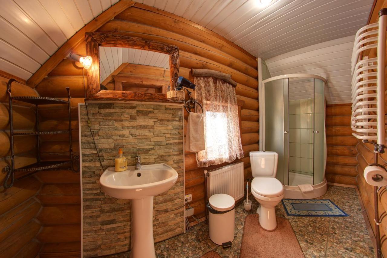 Hotel Gutsulia Bukovel Szoba fotó