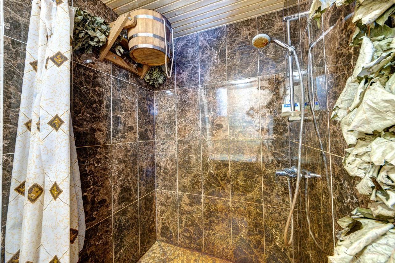 Hotel Gutsulia Bukovel Kültér fotó