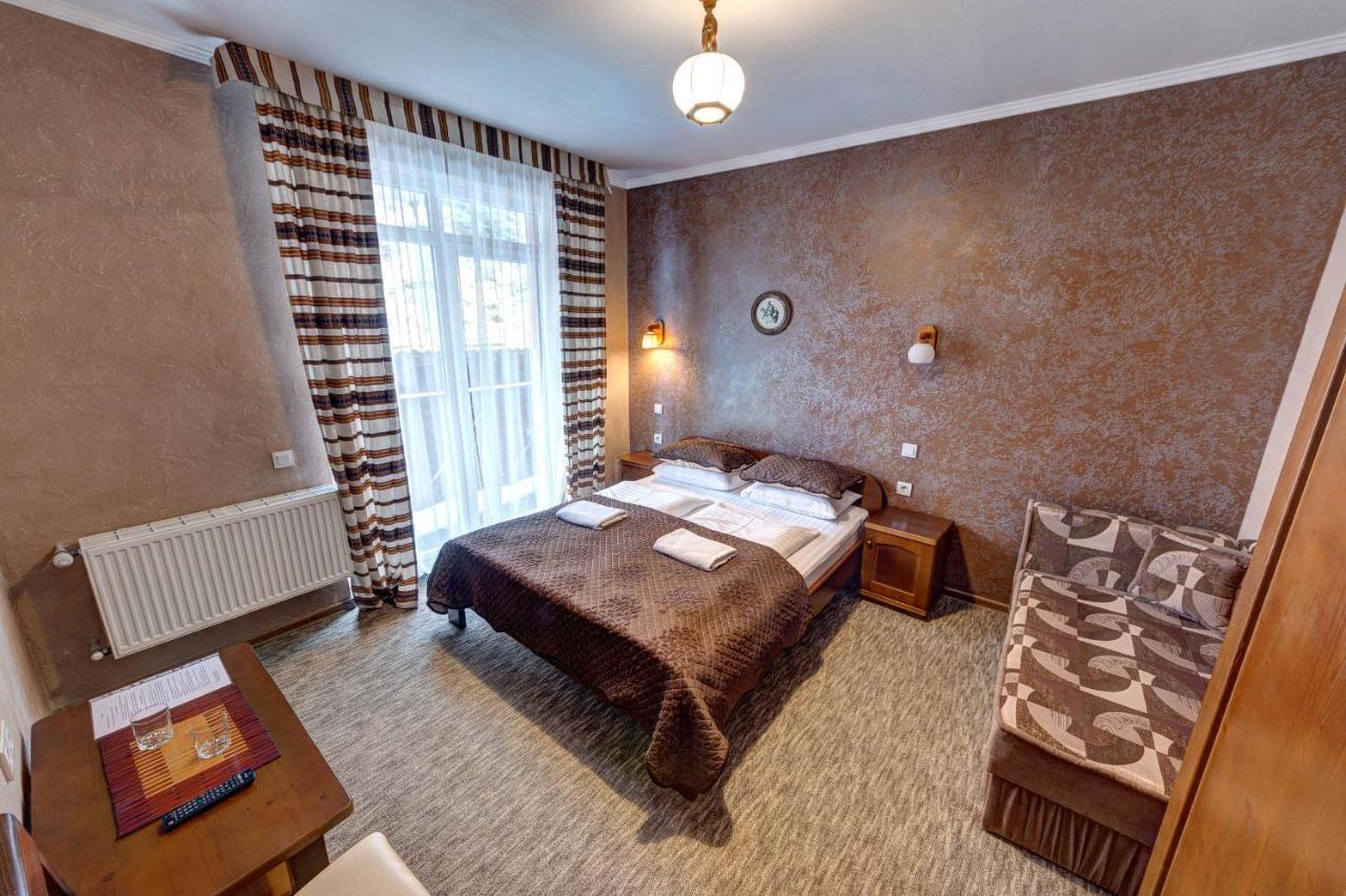 Hotel Gutsulia Bukovel Kültér fotó